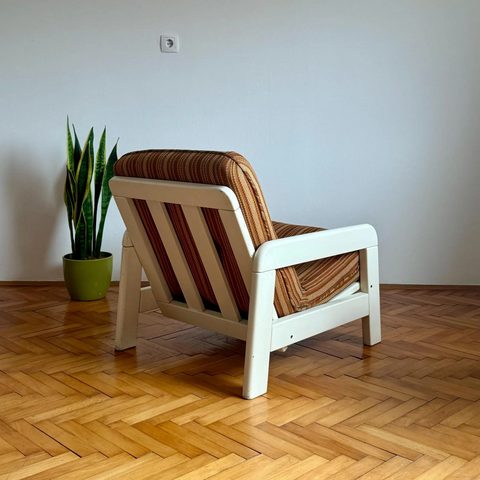 Bella Mid Century Modern Wooden Armchair