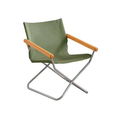 Elegant Scandinavian Recliner with Independent Foot/Back Movement and Metal Legs