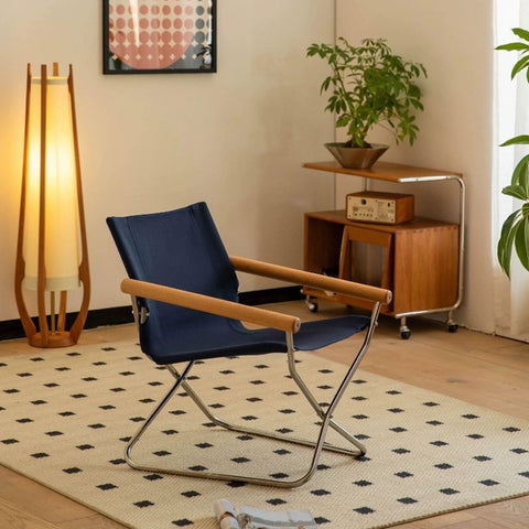 Elegant Scandinavian Recliner with Independent Foot/Back Movement and Metal Legs