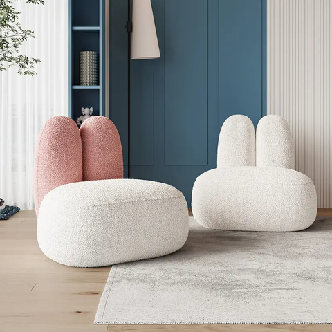 Lovely Scandinavian Fluffy Single Sofa